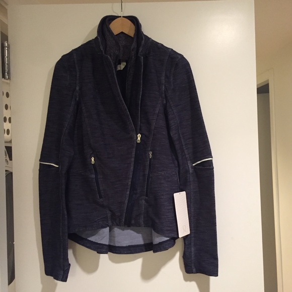 SOLD Lululemon Ride On Blazer Jacket - Picture 4 of 7